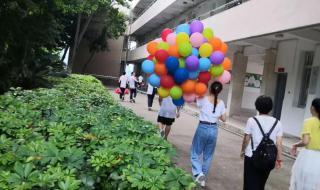 高考前我用身体帮孩子放松